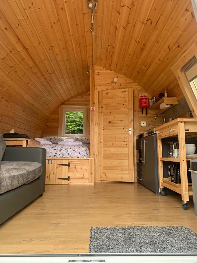 Conifer Cabins Форт-Уильям Экстерьер фото